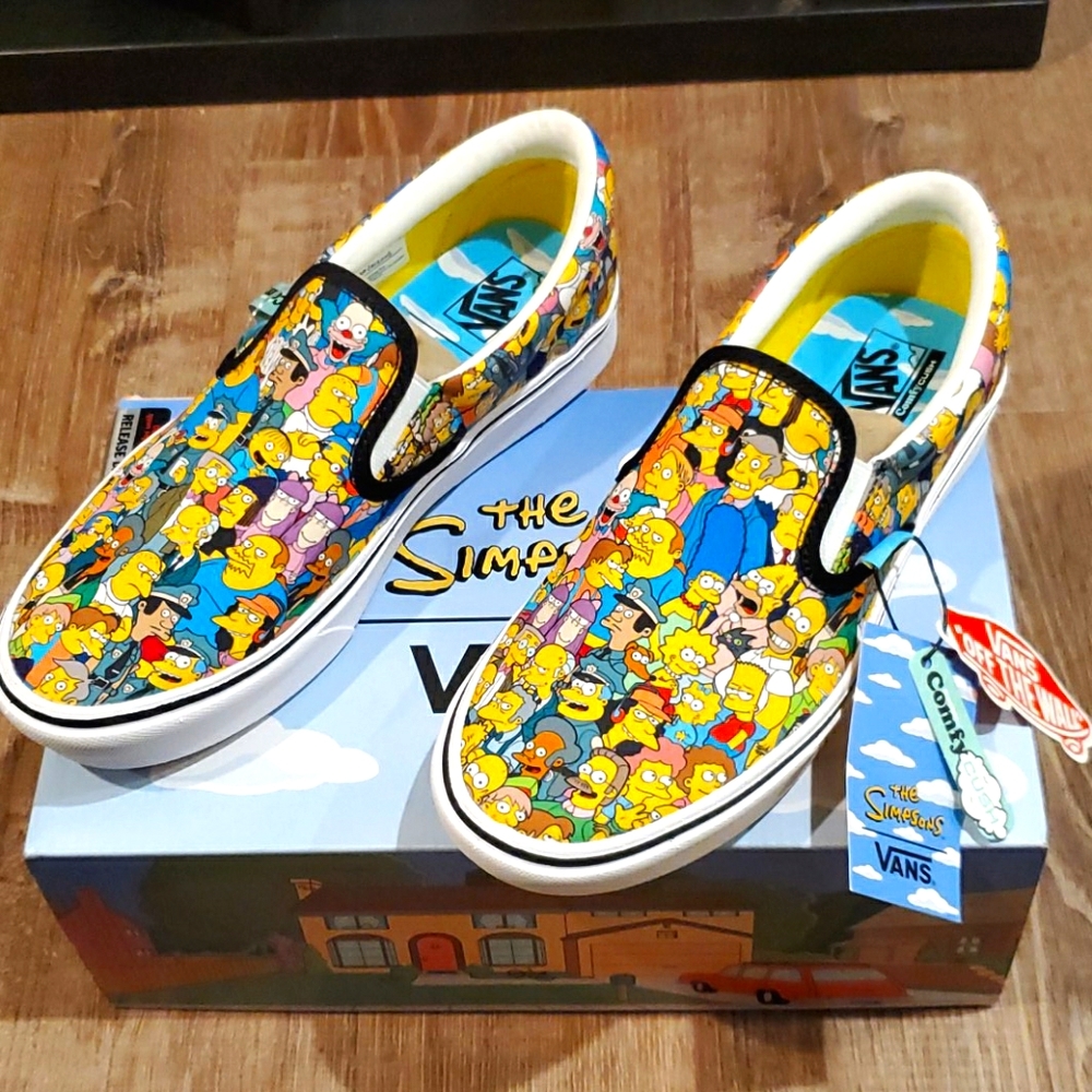 Vans Comfy Cush Simpsons Slip Ons; M-7 W-8.5